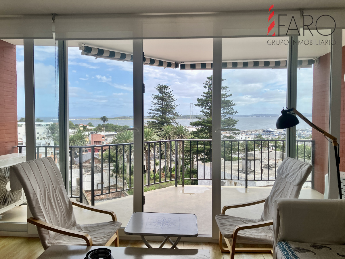 Apartamento en Península 3 dormitorios con garage en alquiler