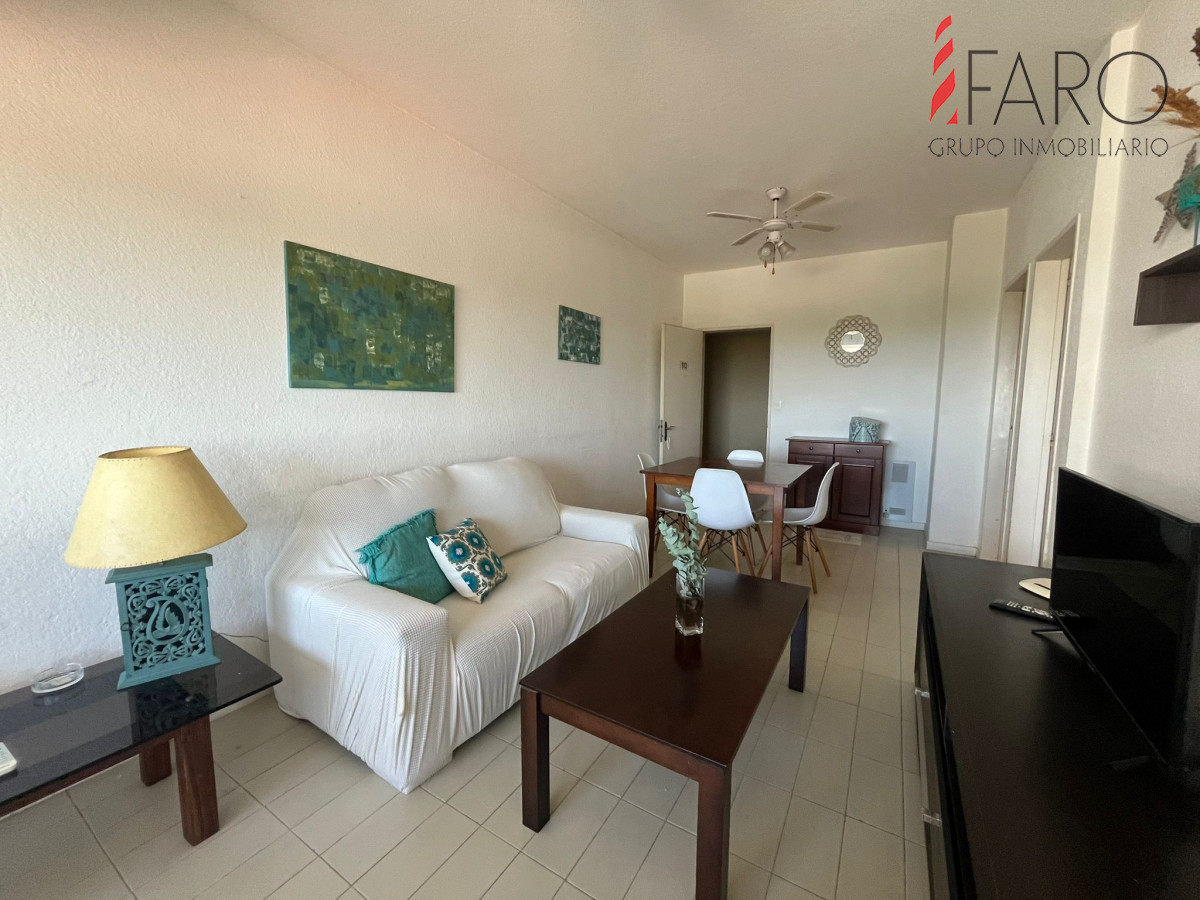 Còmodo apartamento en alquiler