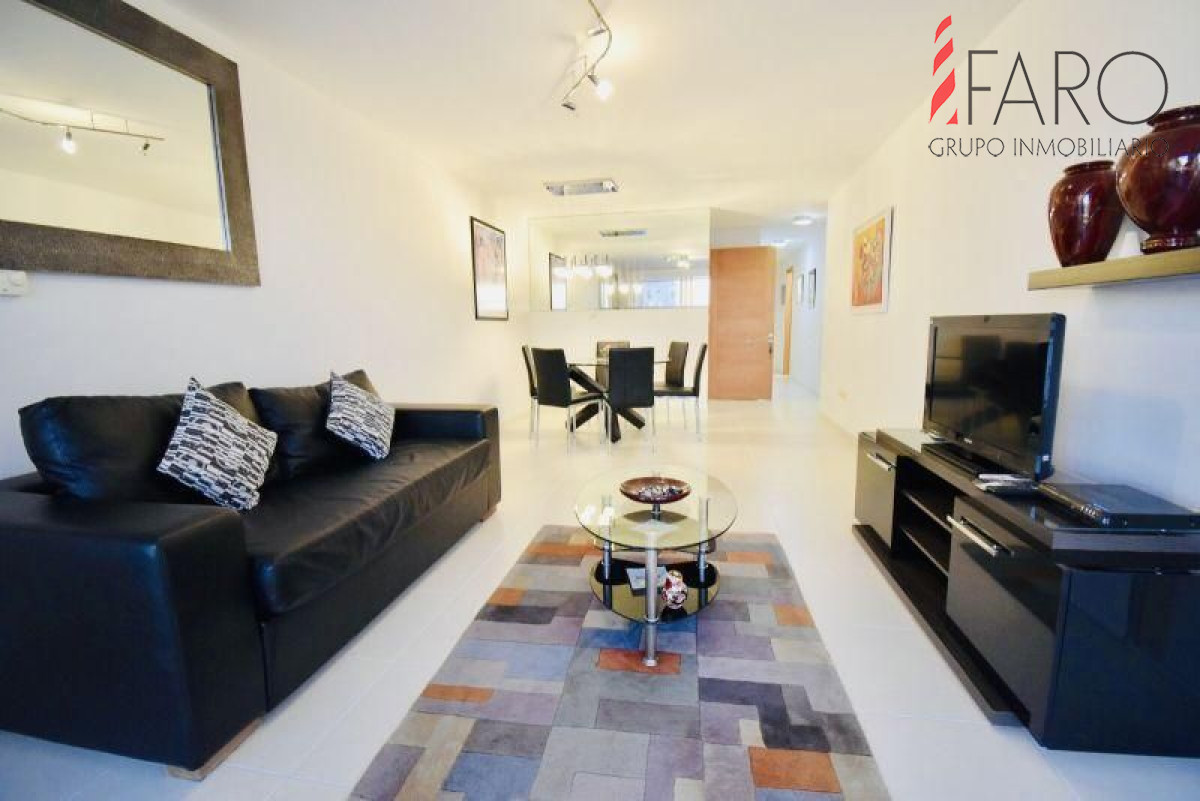 Apartamento en venta Playa Mansa 2 dormitorios