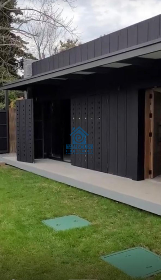 Moderna Casa a Estrenar Punta del Este 4 dormitorios