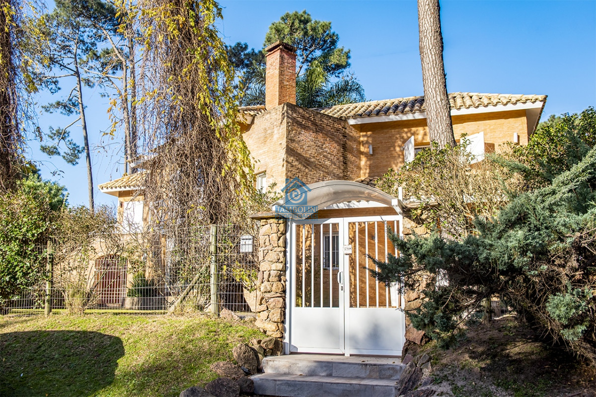 Casa en Venta de 4 dormitorios en San Rafael , Punta del este