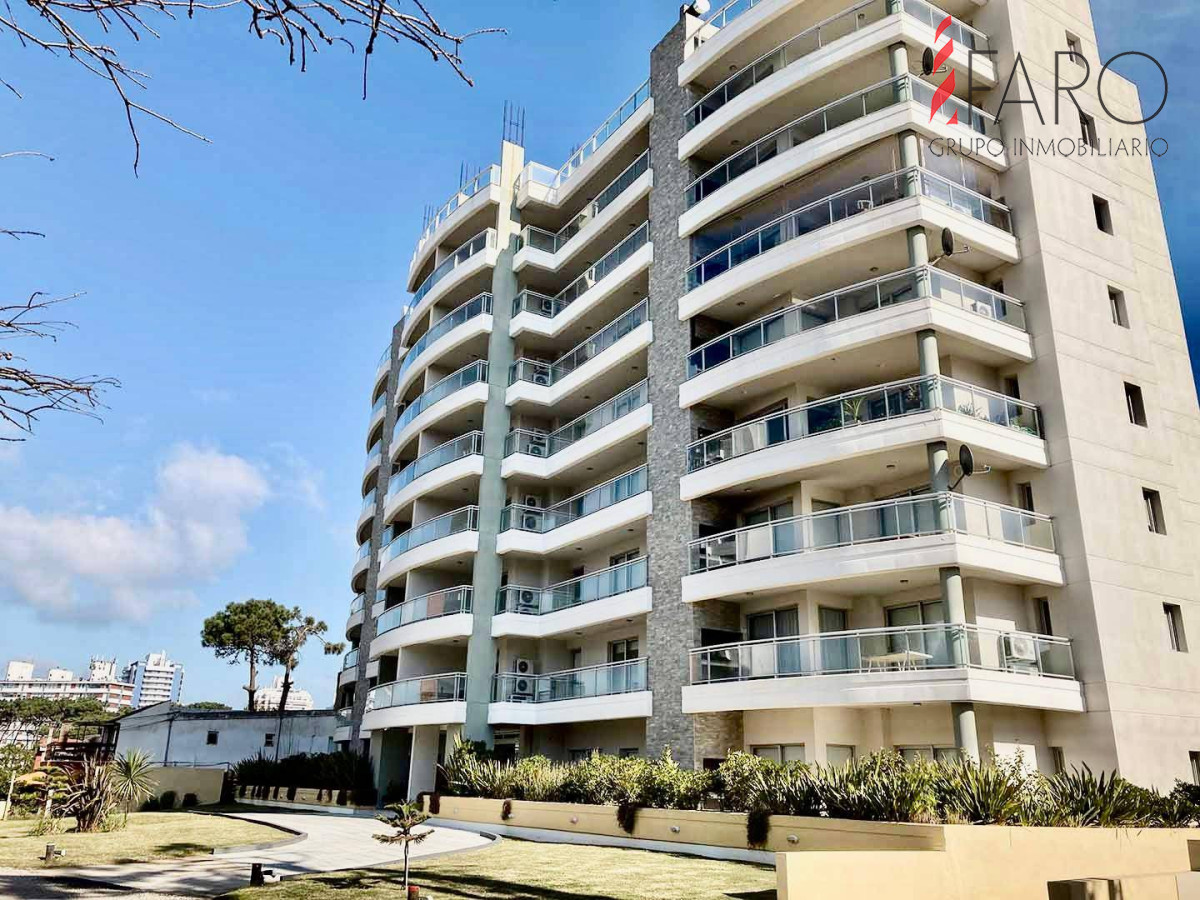 Apartamento en Aidy Grill con terraza y parrillero propio