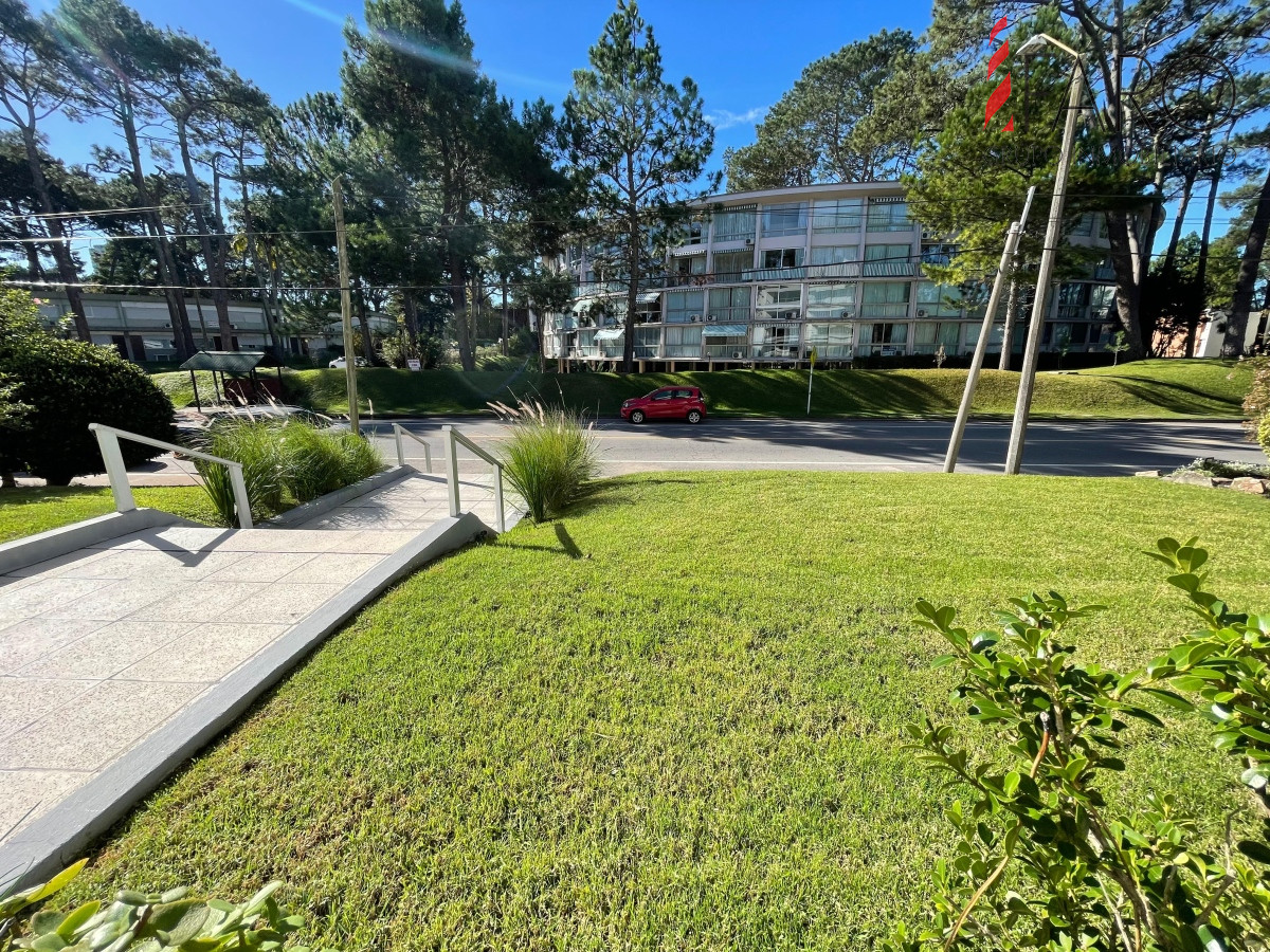 APARTAMENTO 2 DORMITORIOS PARADA 16