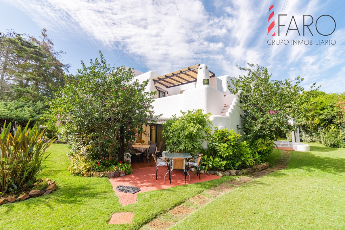 Casa en venta en complejo de Punta Ballena
