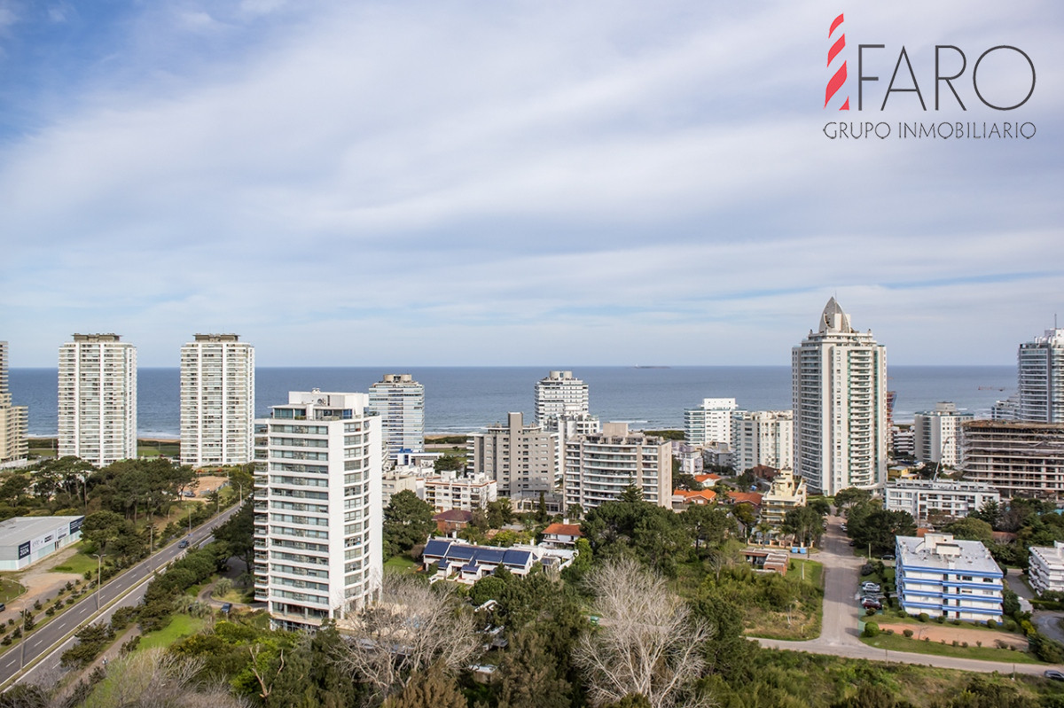 Se vende apartamento en ocean drive II de 3 dormitorios, Punta del Este