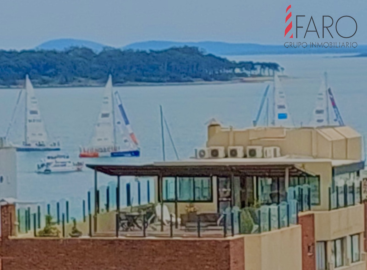 Hermosa vista y sol en punta del este