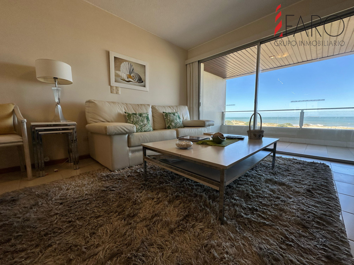 Apartamento de 2 dormitorios en alquiler y venta en Punta del Este
