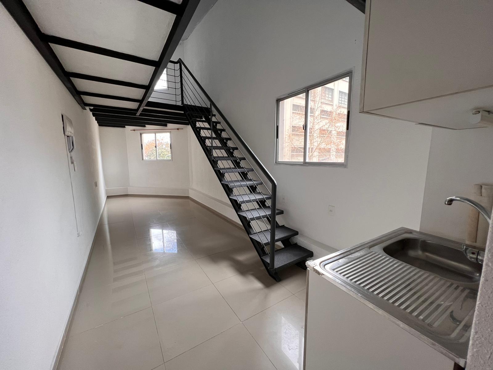   ¡¡ TIPO LOFT, CON 2 CÓMODOS ENTREPISOS - ID: 22-12670-708