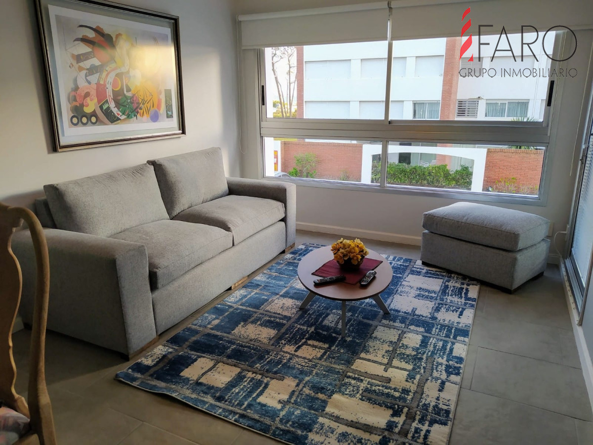 Apartamento en Playa Mansa 