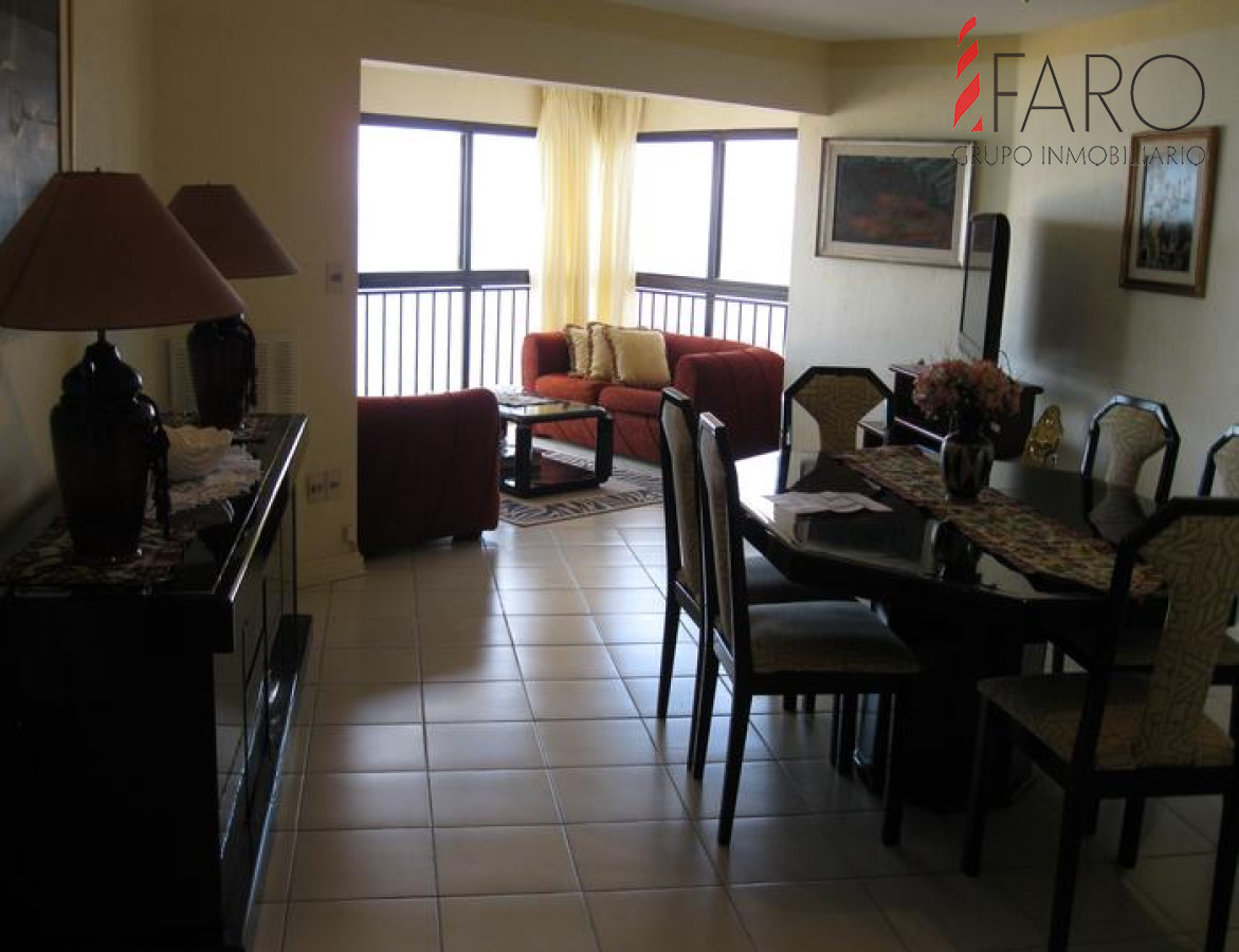 Apartamento en la Brava 2 dormitorios y dependencia, con terraza