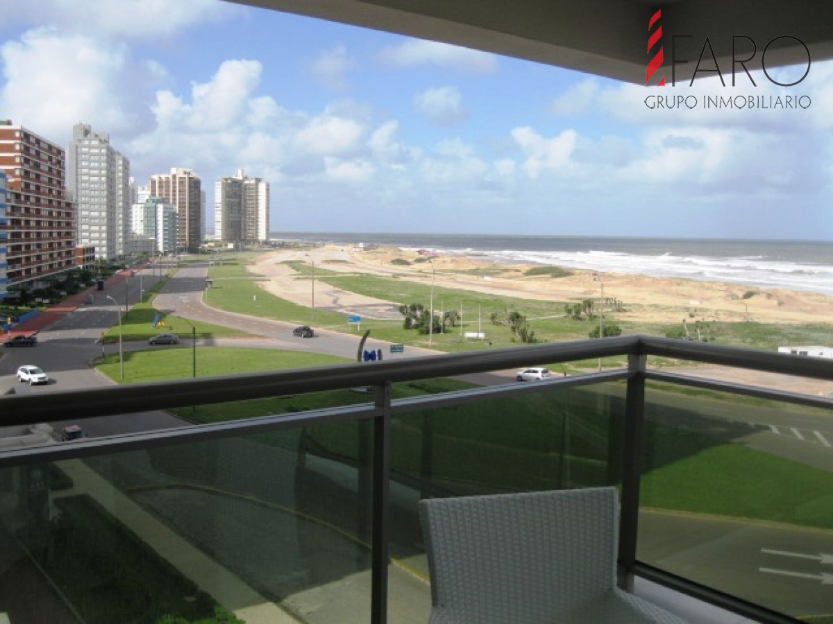 Apartamento en la Brava 4 dormitorios con terraza