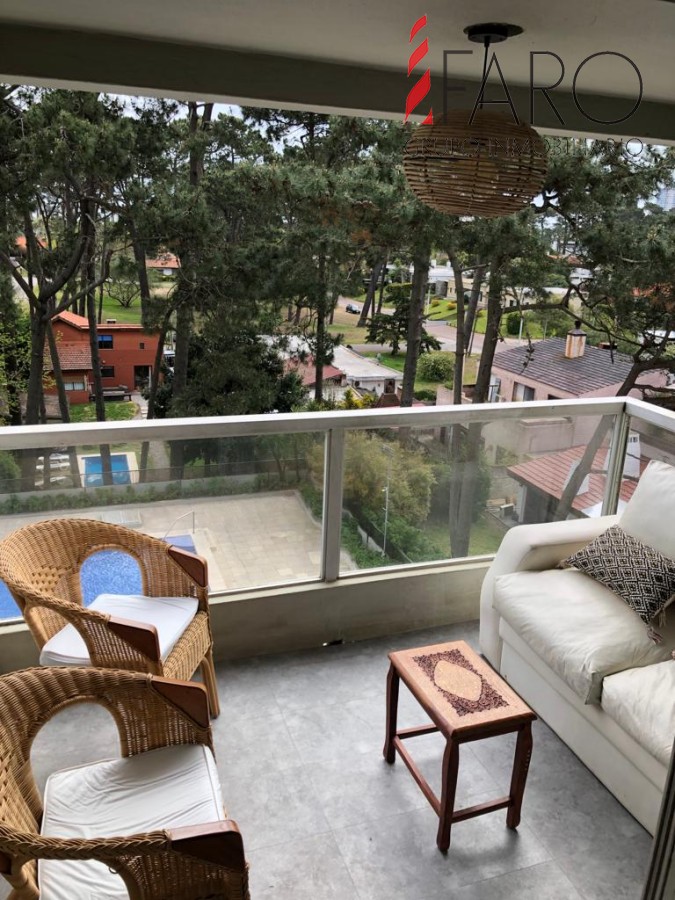 Hermoso apartamento RECICLADO A NUEVO! Punta del Este! CONSULTENOS!