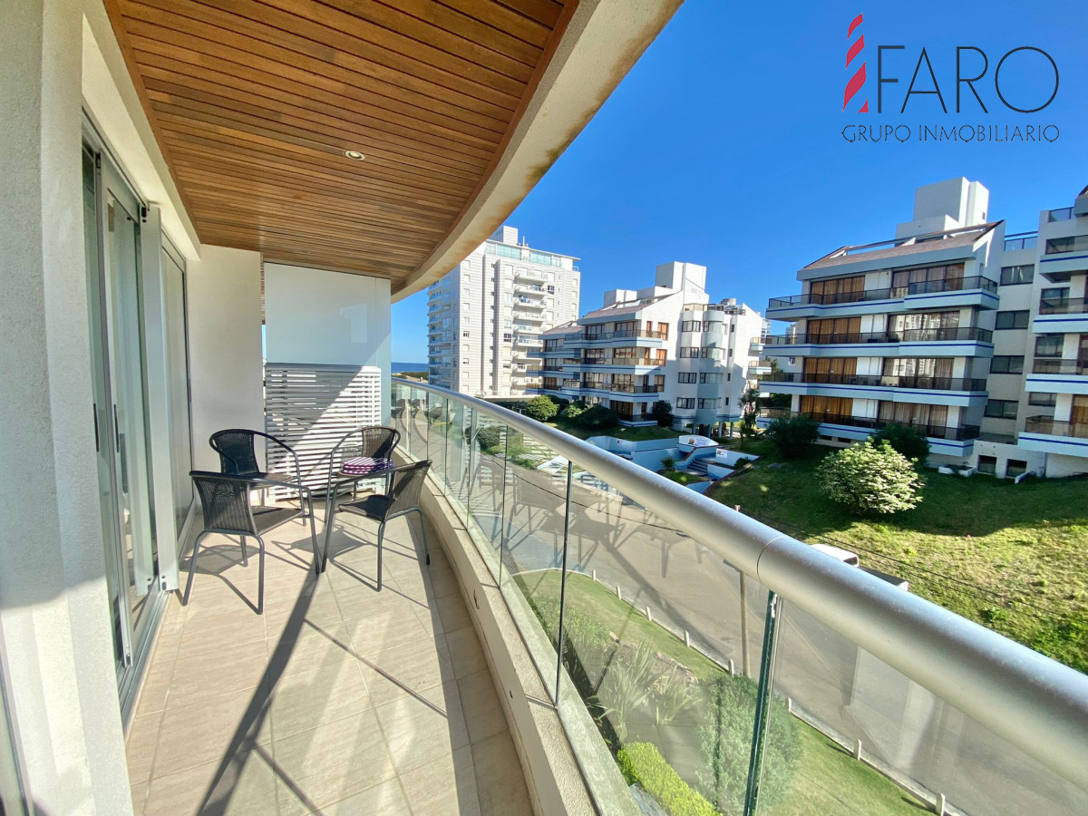 VENTA DE APARTAMENTO DE 2 DORMITORIOS EN ICON BRAVA PUNTA DEL ESTE