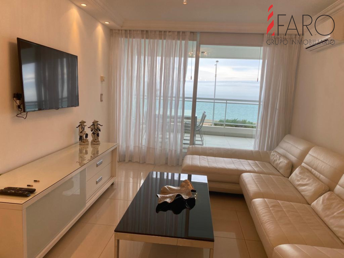 Venta apartamento 3 dormitorios en Playa Mansa - Punta del Este