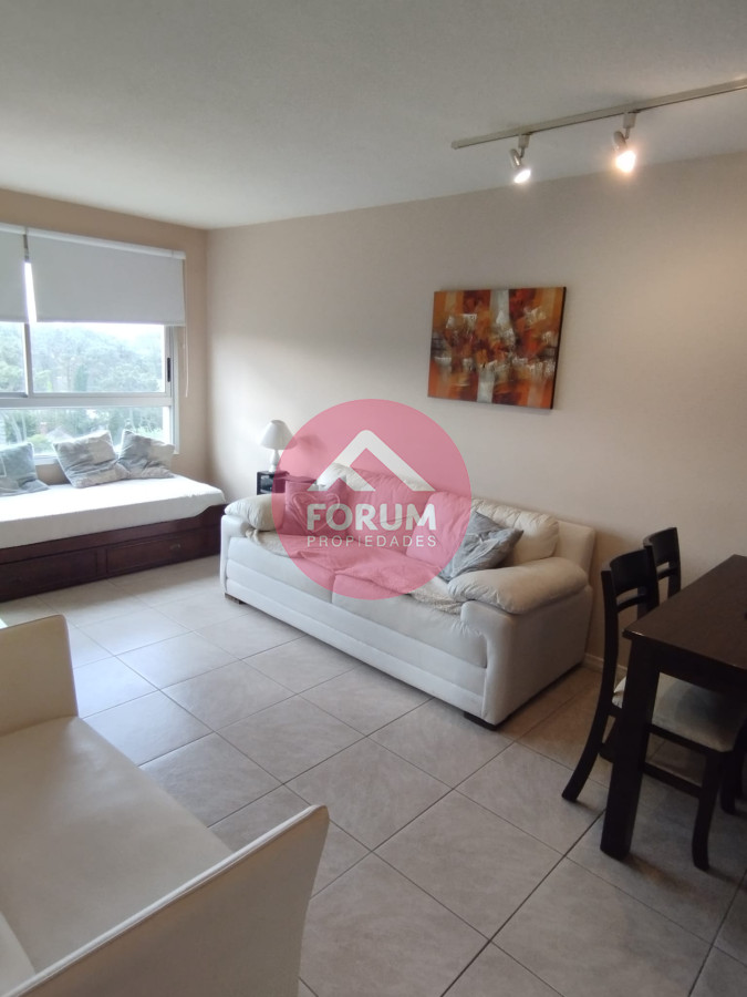 EDIFICIO 12 LUNAS VENTA DE APARTAMENTO 2 DORMITORIOS , 1 BAÑO !!!