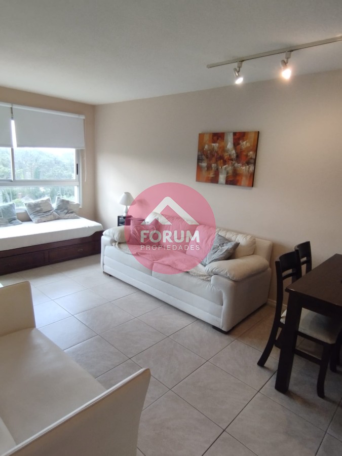 EDIFICIO 12 LUNAS VENTA DE APARTAMENTO 2 DORMITORIOS , 1 BAÑO !!!