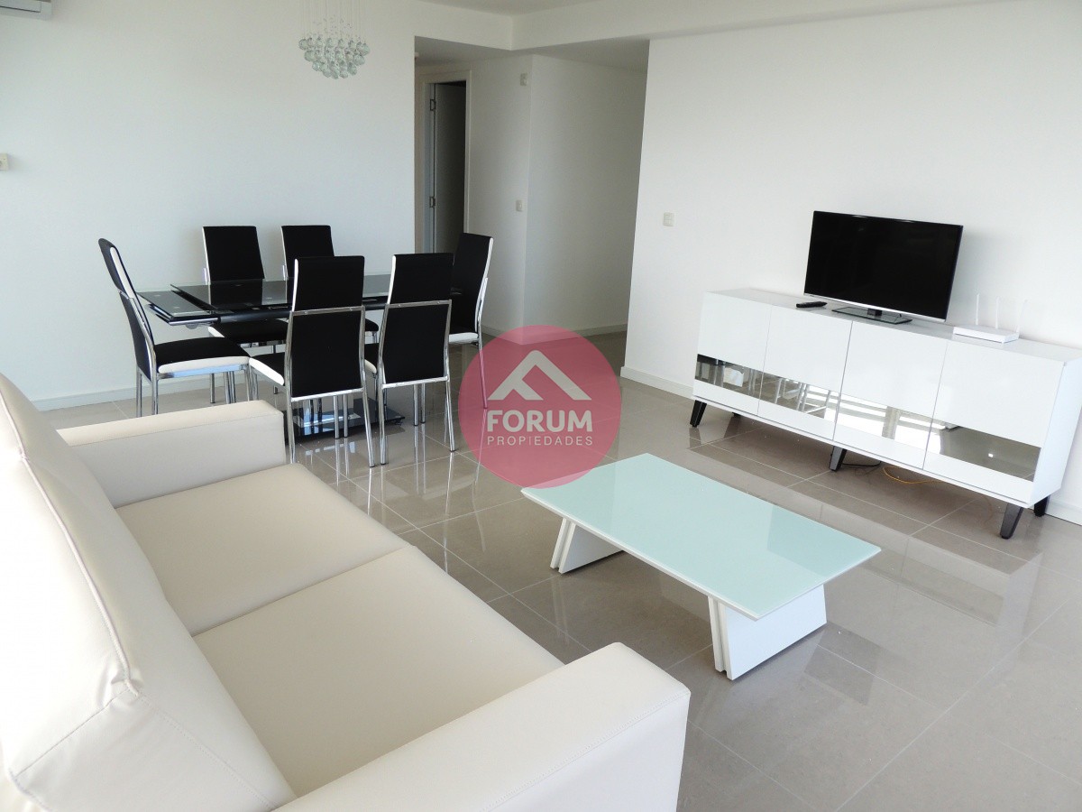 TORRE ONE -PUNTA DEL ESTE  ALQUILA APARTAMENTO UN DORMITORIO , UN BAÑO  !!