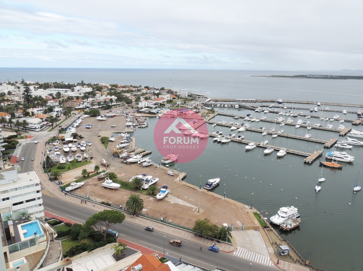 Impresionante apartamento Penthouse , sobre la zona del Puerto de Punta del Este!!!