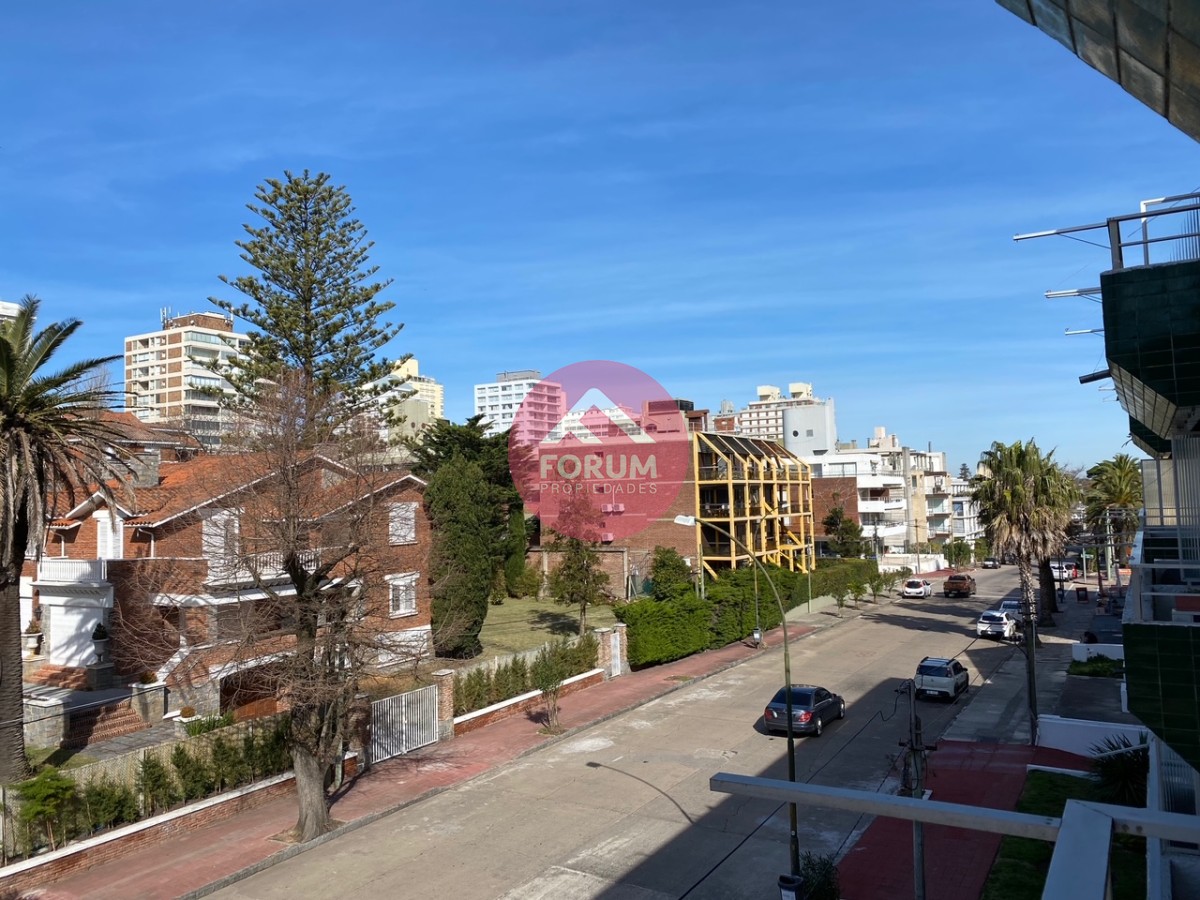 VENTA APARTAMENTO DOS DORMITORIOS , DOS BAÑOS !!PENINSULA PUNTA DEL ESTE 