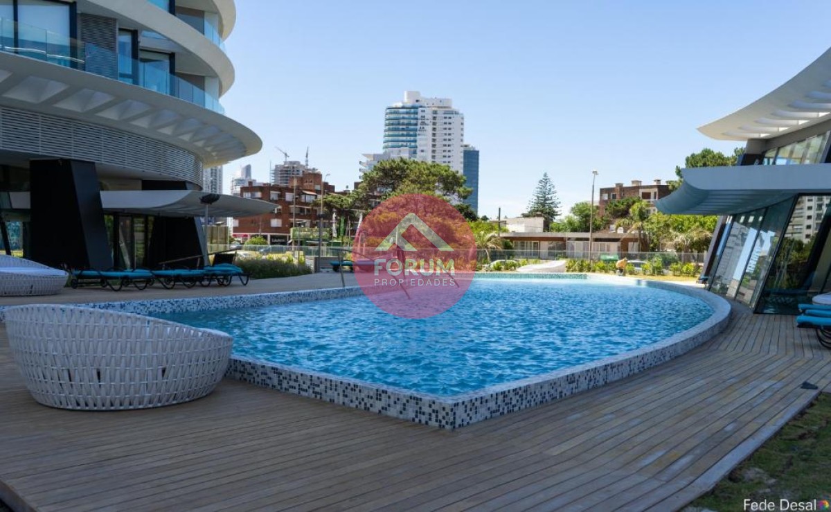 VENTA APARTAMENTO , PISO ALTO , TRES DORMITORIOS , TRES BAÑOS 