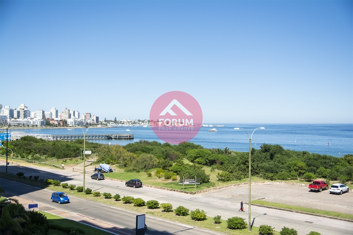 Hermoso Departamento en venta con vista al mar, primera fila