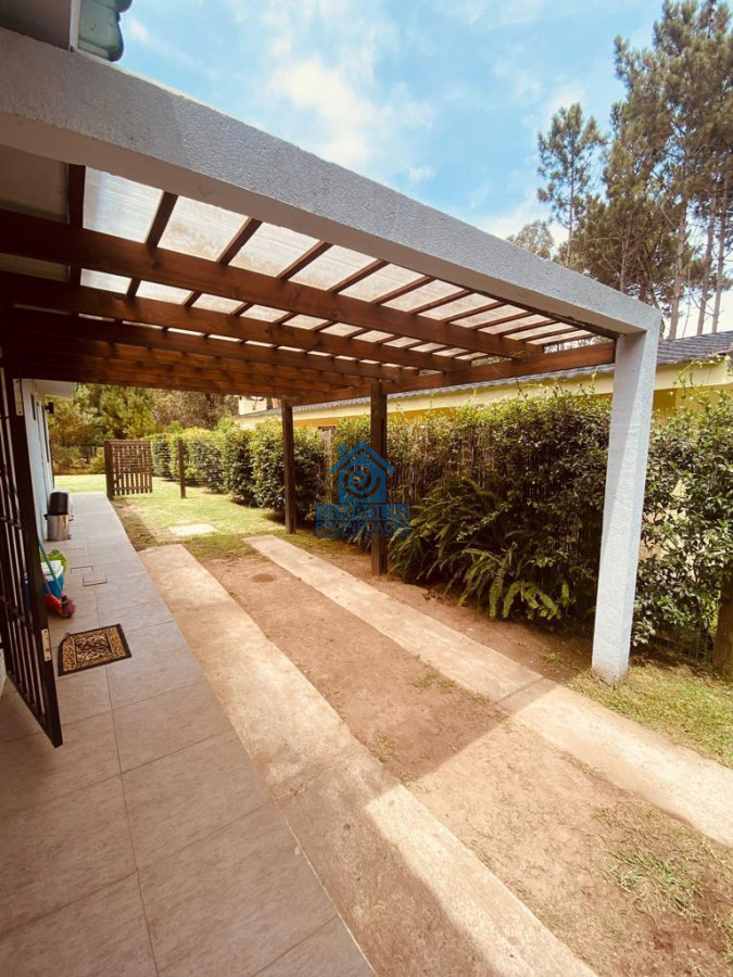 PInares Casa en Venta