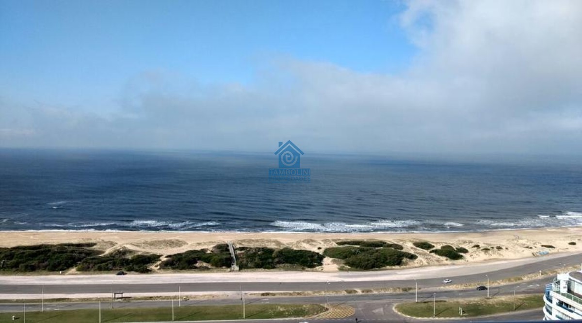 Apartamento en Venta, Brava, Punta del Este, 3 Dormitorios.