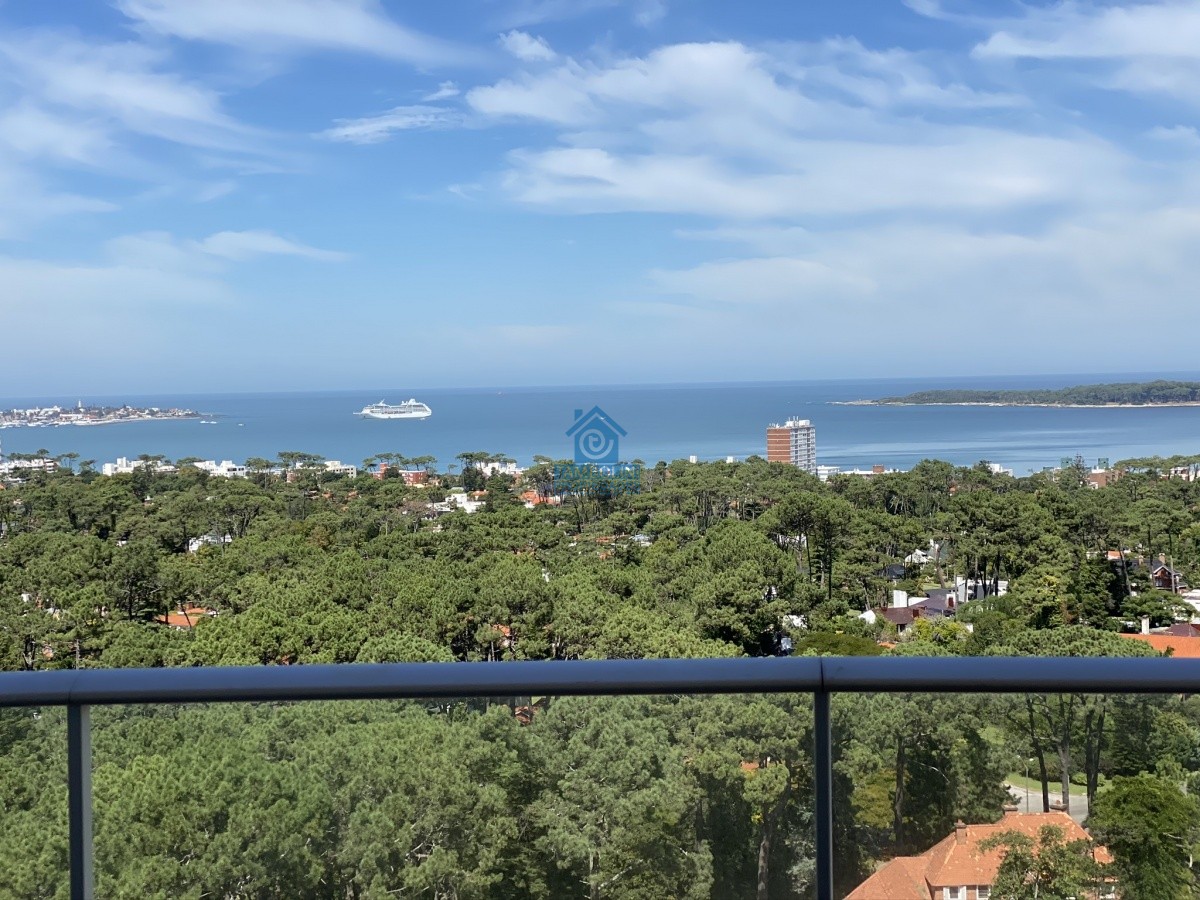 Excelente apartamento con vista al mar 