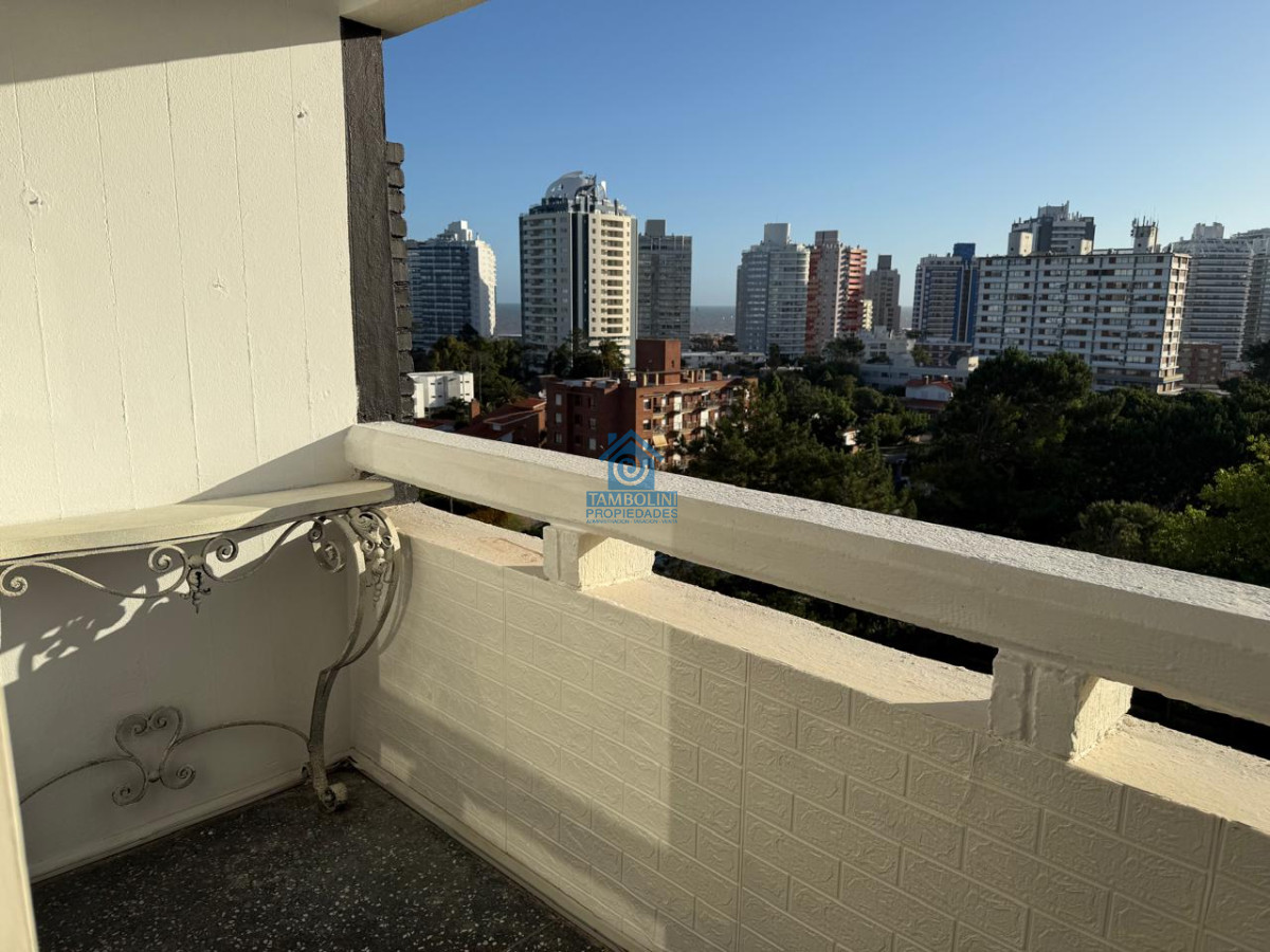 Oportunidad apartamento de 3 dormitorios en venta -Punta del este